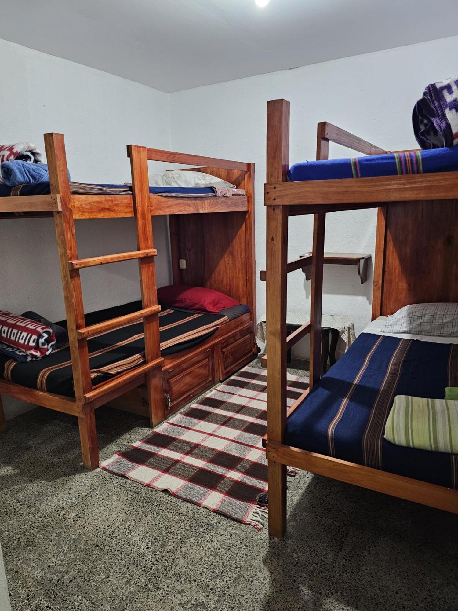 Hostal The Friends Панахачел Екстериор снимка