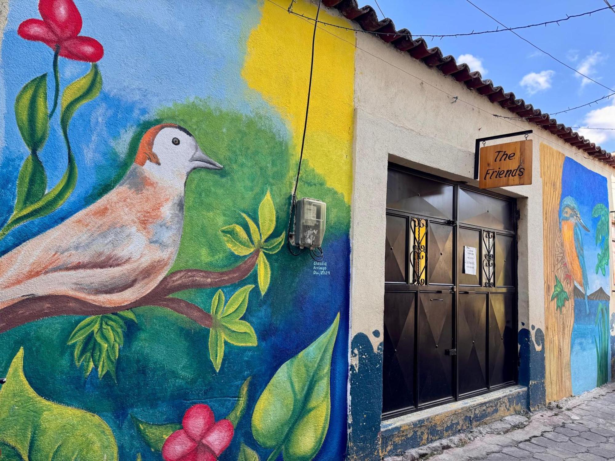 Hostal The Friends Панахачел Екстериор снимка